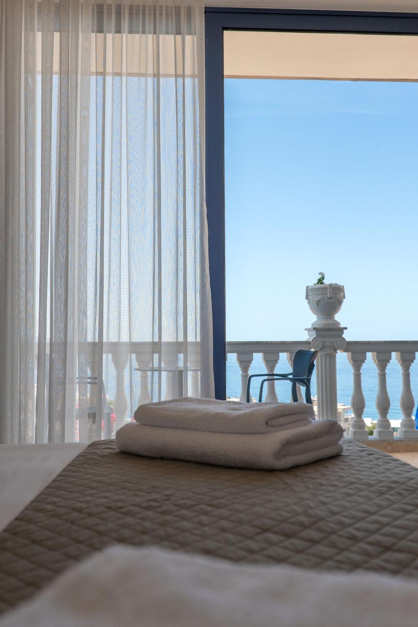 Keos Hotel